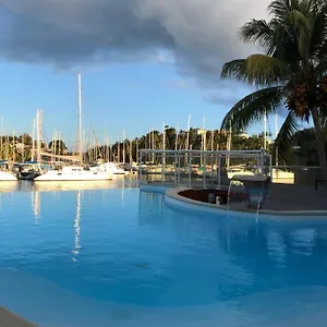 Villa Superbe Au Bord De La Mer, Piscine, Ponton Privé, Le Gosier (Grande-Terre)